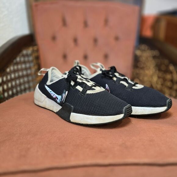 Nike Black and White Mesh Sneakers - Picture 1 of 5